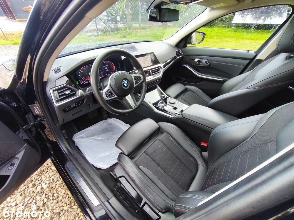 BMW Seria 3 320d Edition M Sport Shadow - 18