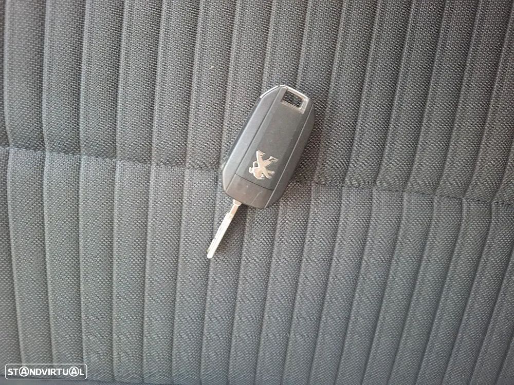 Peugeot 208 1.2 PureTech Active Pack - 58