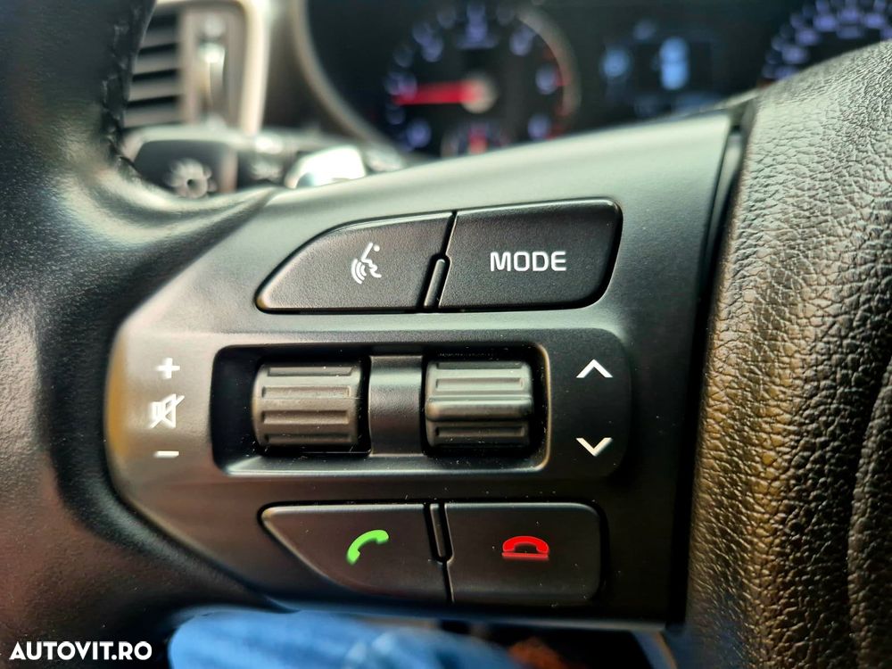 Kia Sorento 2.0 DSL 6AT 4x4 Cosmo - 18