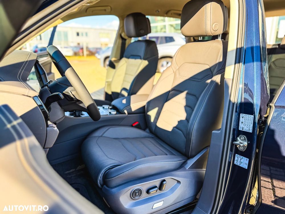 Volkswagen Touareg V6 TDI 4MOTION Elegance - 11