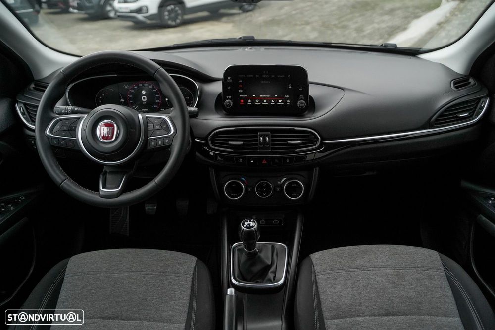 Fiat Tipo Cross 1.0 GSE T3 City - 16