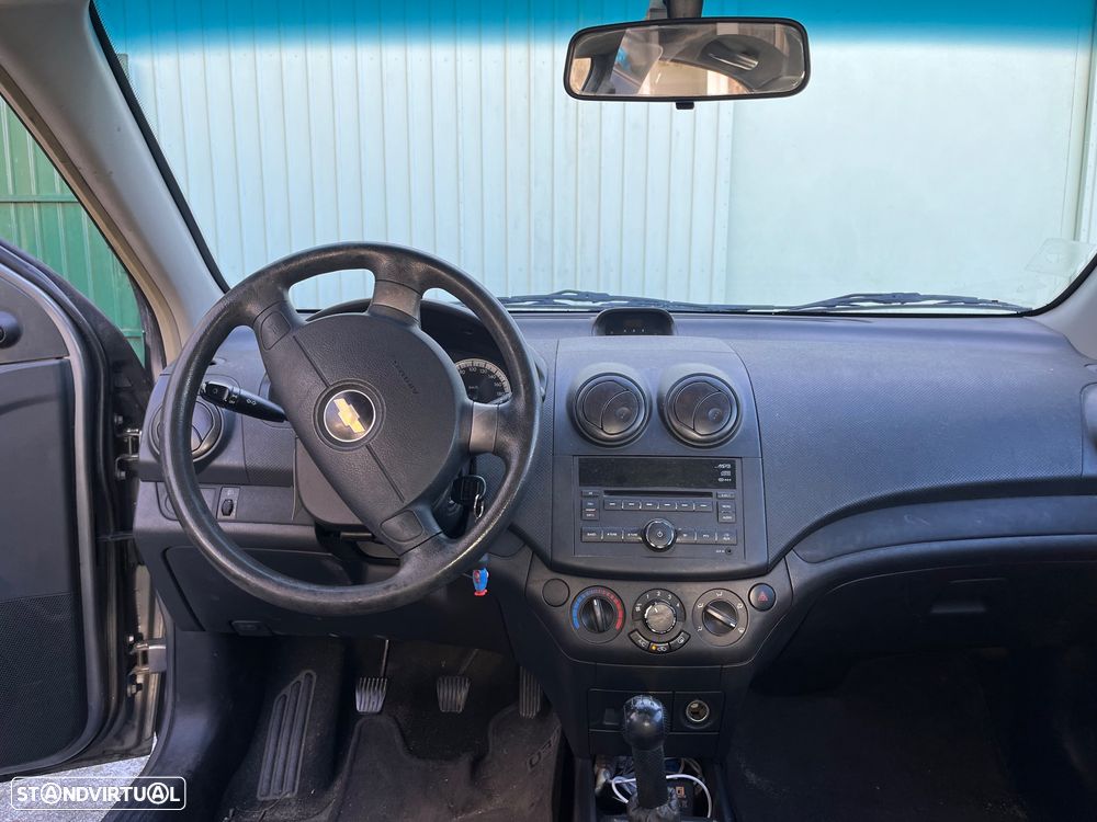 Chevrolet Aveo 1.2 LS - 12