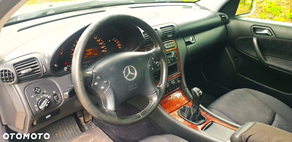 Mercedes-Benz Klasa C 200 CDI Classic - 12