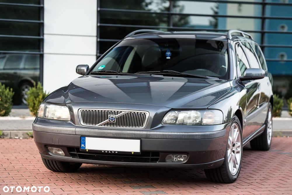 Volvo V70 2.4 Summum - 6