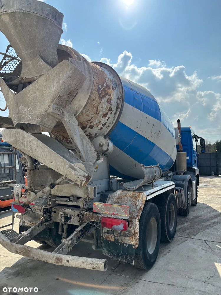 MAN TGS 32.420 8x4 Liebherr 9m3 - 6