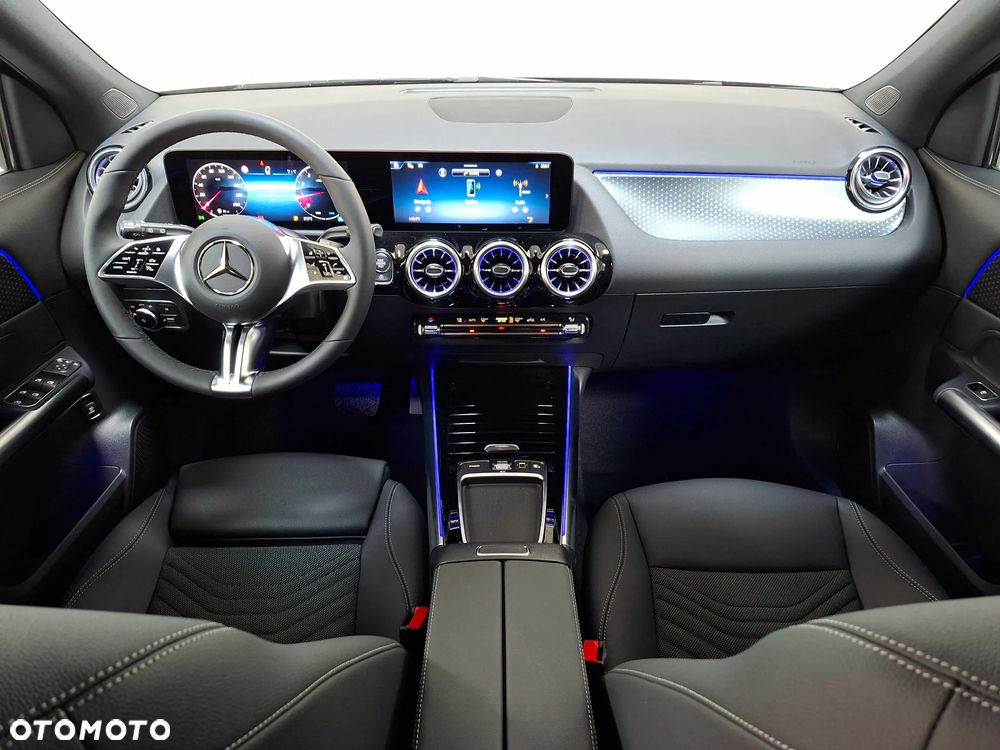 Mercedes-Benz GLA 180 mHEV 7G-DCT - 9