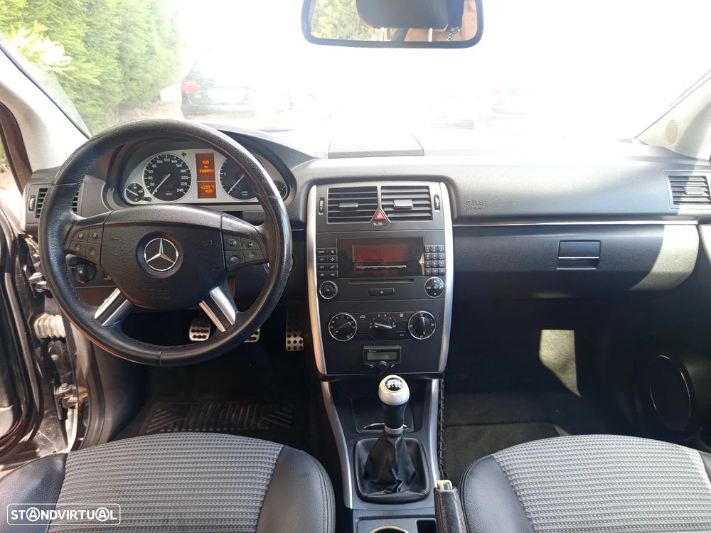 Mercedes-Benz B 180 CDI - 10