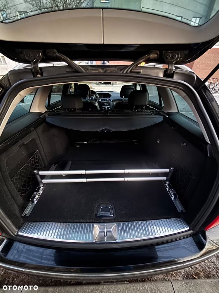 Mercedes-Benz Klasa C 250 CDI BlueEff 4-Matic Avantgarde - 13