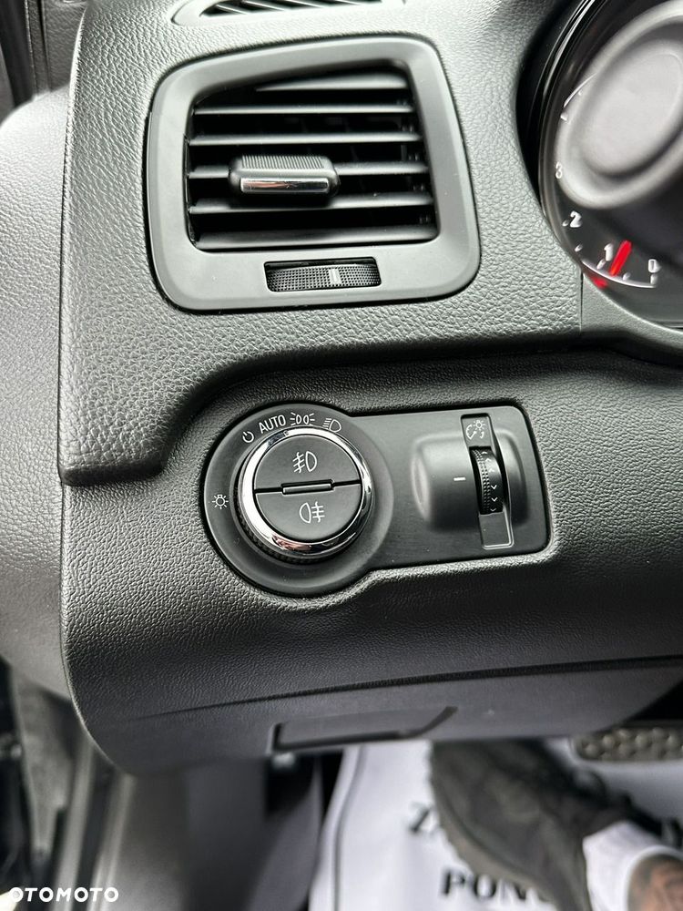 Opel Insignia - 17