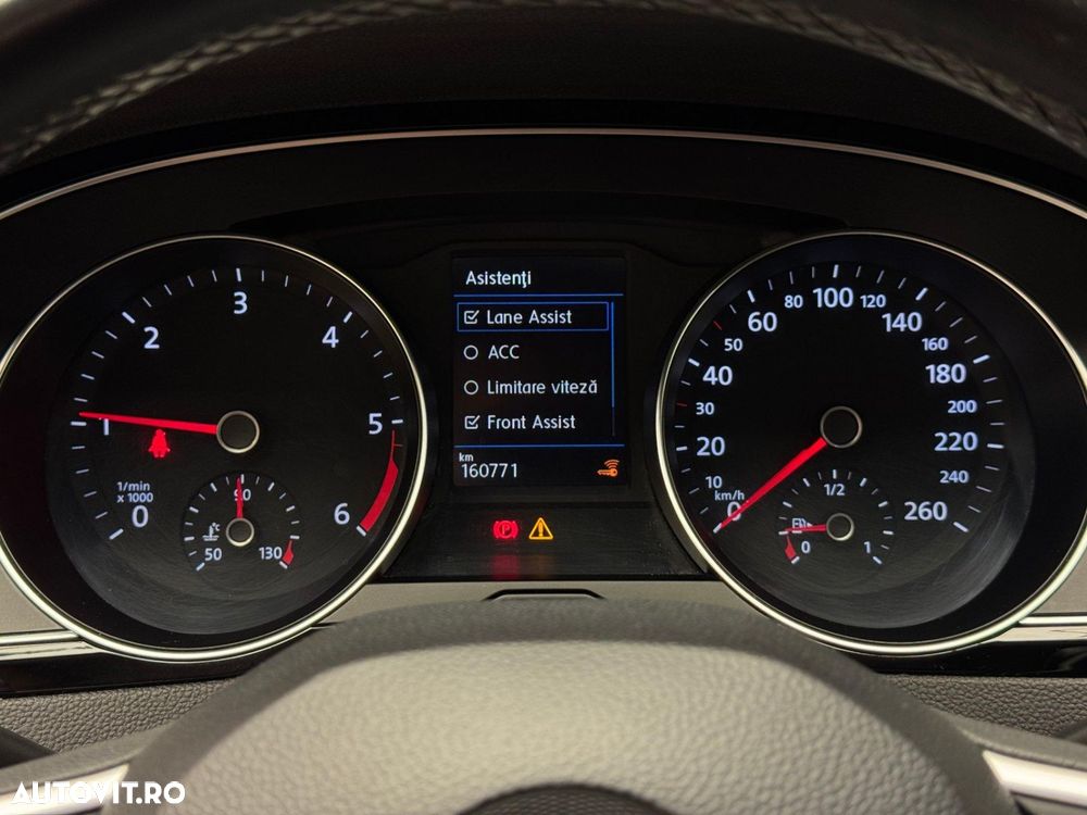 Volkswagen Passat - 17