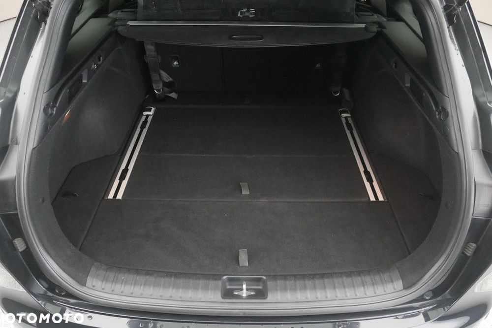 Kia Ceed - 16