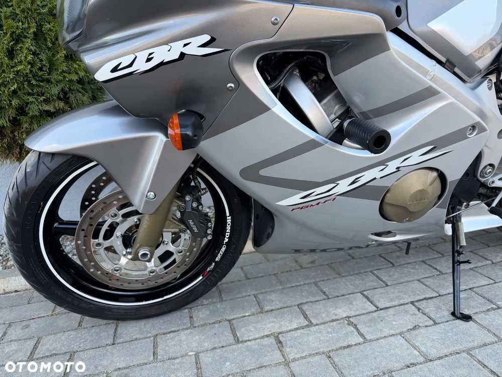 Honda CBR - 30