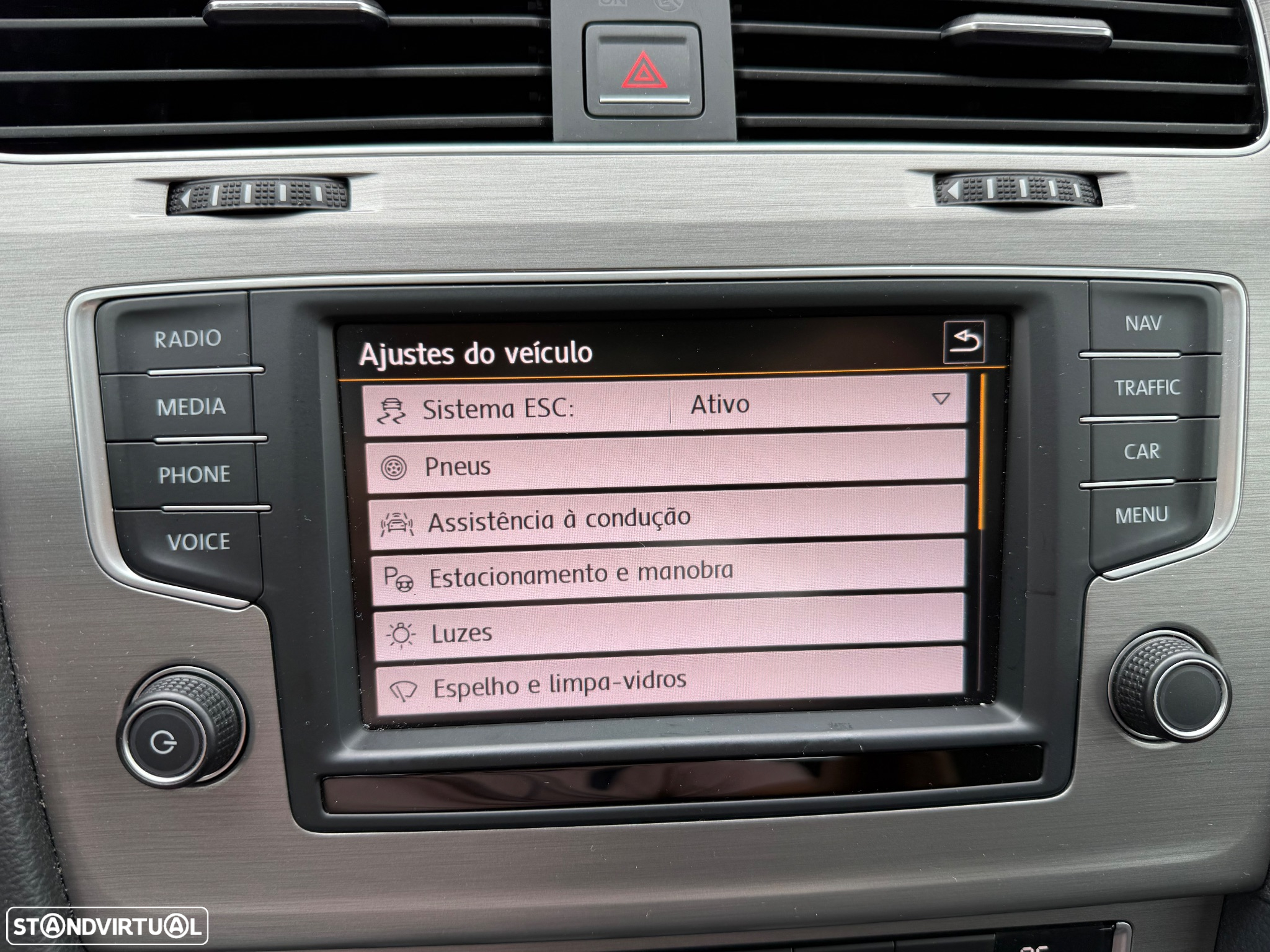 VW Golf 1.6 TDi BlueMotion Confortline - 31