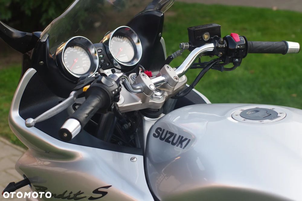 Suzuki Bandit - 12