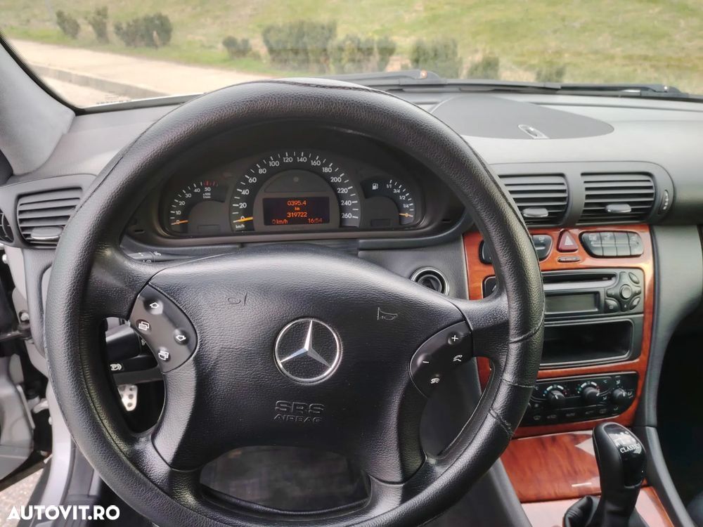 Mercedes-Benz C 200 CDI Classic - 12