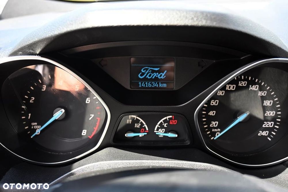 Ford Kuga 1.5 EcoBoost 2x4 Titanium - 40