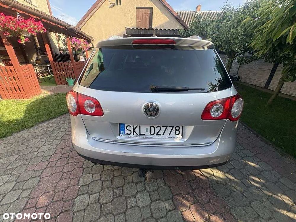 Volkswagen Passat 2.0 TDI DPF Highline DSG - 3