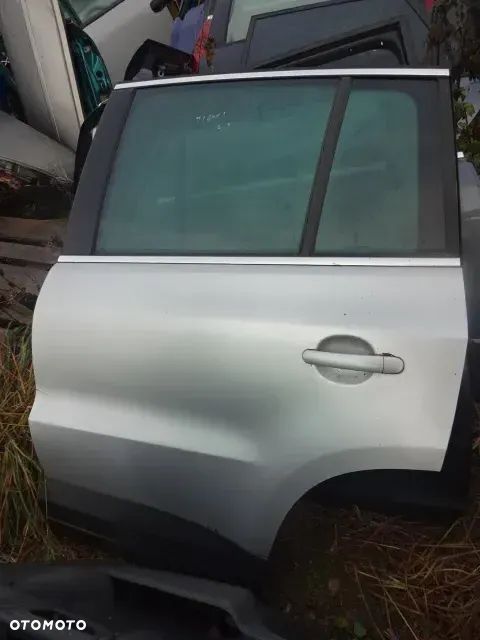 Lewe tylne drzwi Volkswagen Tiguan I 2010 LA7W - 4