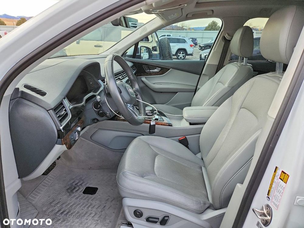 Audi Q7 3.0 TFSI Quattro Tiptronic - 7