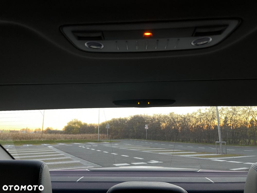 Mercedes-Benz Klasa E 200 CGI BlueEffICIENCY Avantgarde - 25