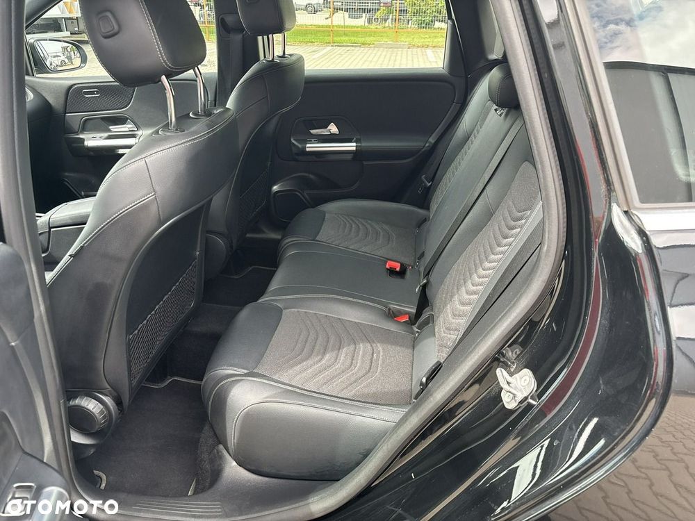 Mercedes-Benz Klasa B 220 d 8G-DCT - 19