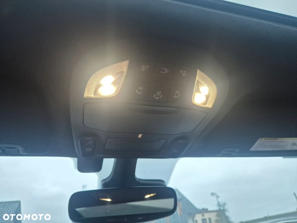 Chrysler Pacifica - 27