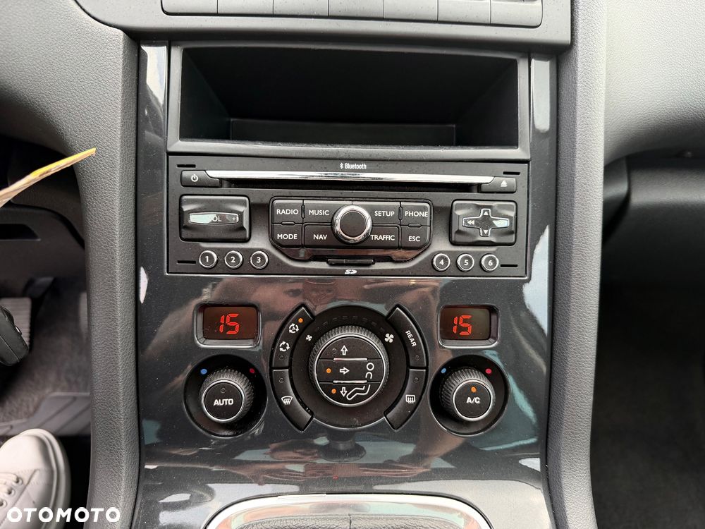 Peugeot 5008 1.6 THP Business Line 7os - 27