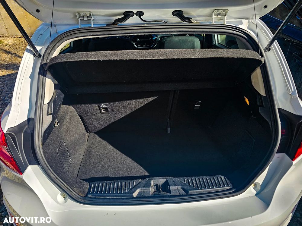 Ford Fiesta 1.1 Trend Connected - 13