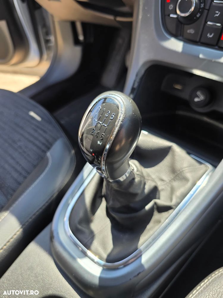 Opel Astra 1.4 Turbo ECOTEC Enjoy - 22