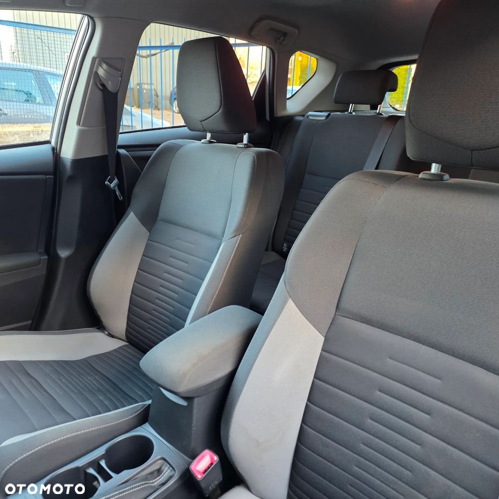 Toyota Auris 1.6 Premium Comfort - 12