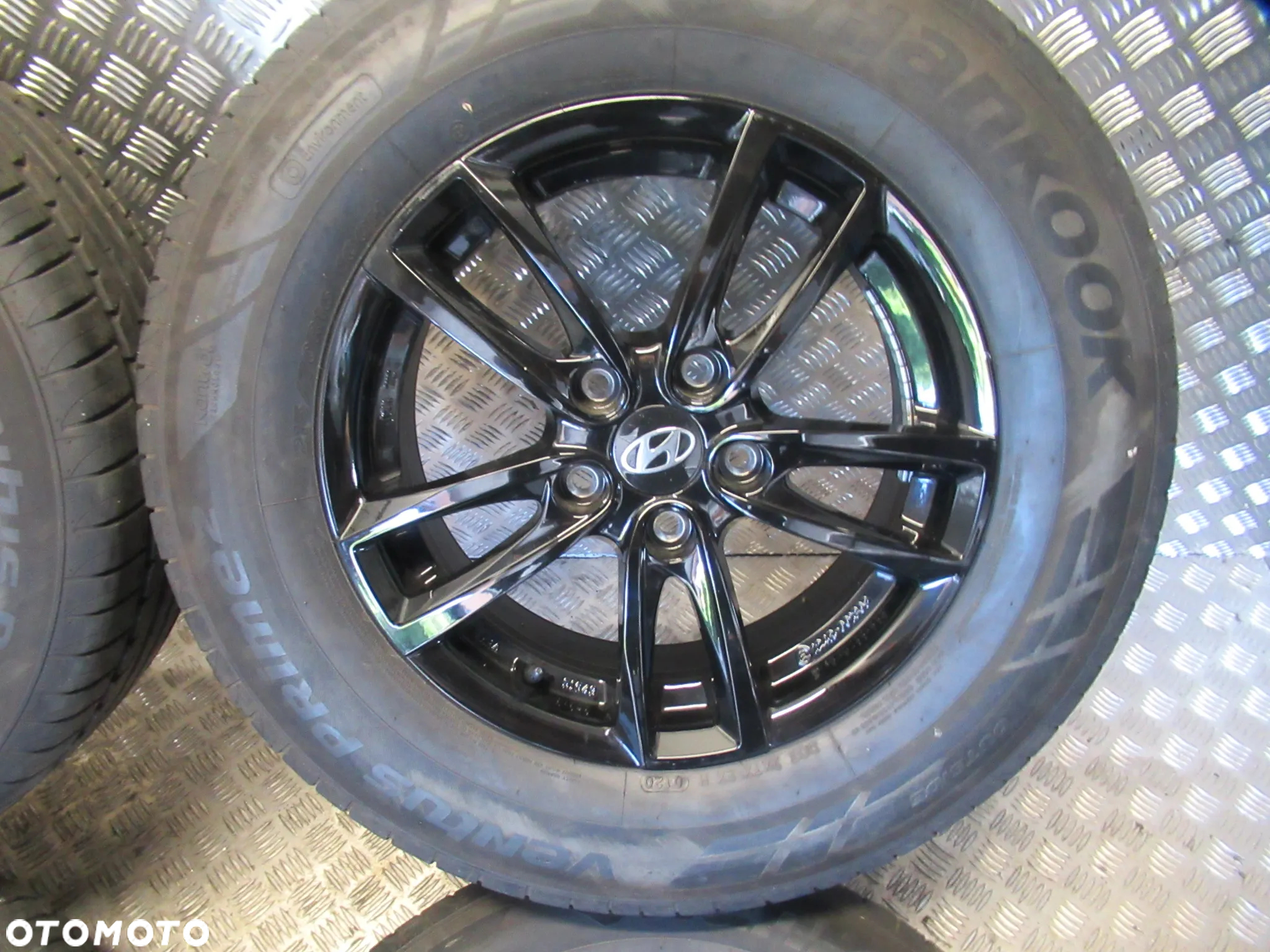 Koła Hyundai Tucson 6,5Jx16 et50 5x114,3 - 2