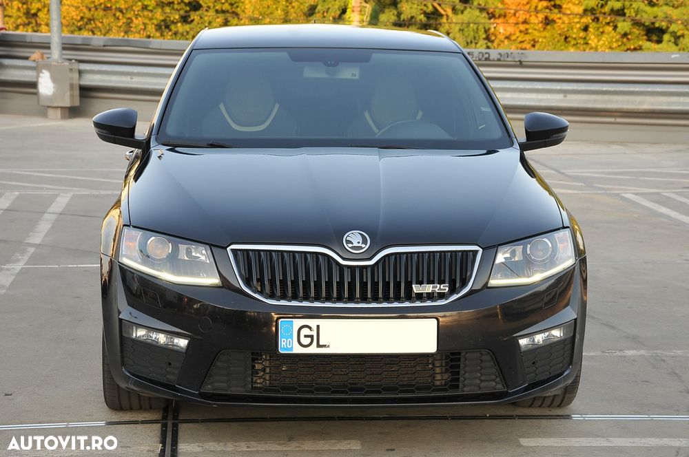 Skoda Octavia 2.0 TDI RS DSG - 1