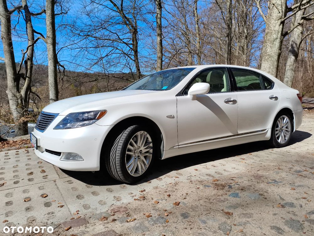 Lexus LS 600h L Prestige - 1