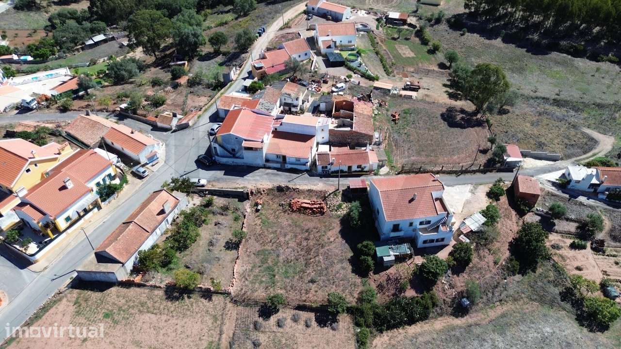 Terreno de 625 m2 com potencial para 2 moradias - Grande imagem: 3/13