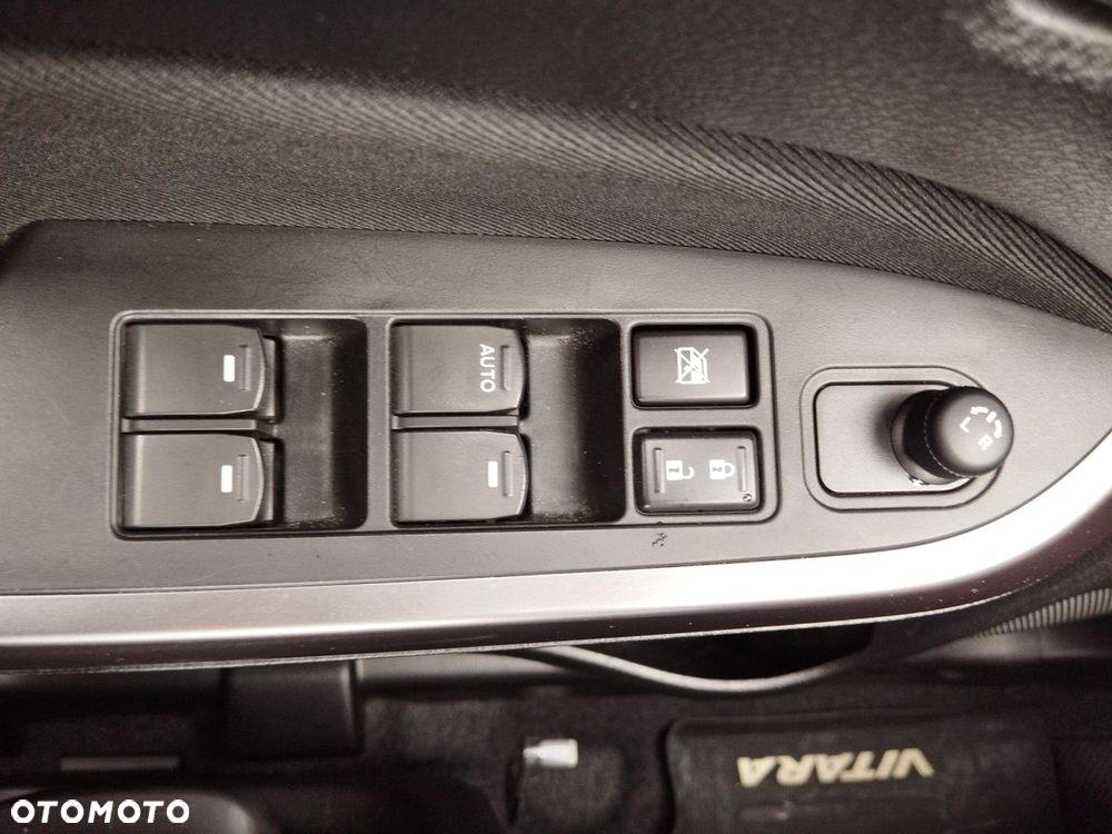 Suzuki Vitara 1.4 Boosterjet SHVS Premium 4WD - 19