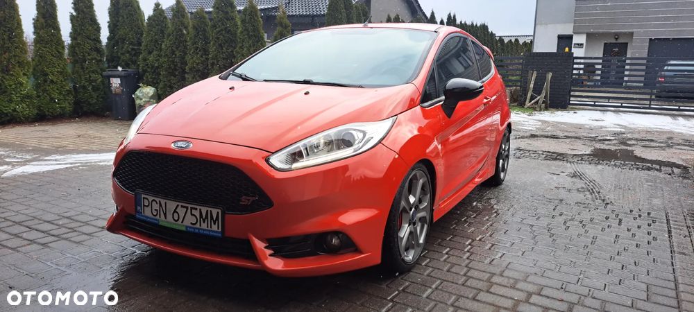 Ford Fiesta 1.6 EcoBoost ST - 1