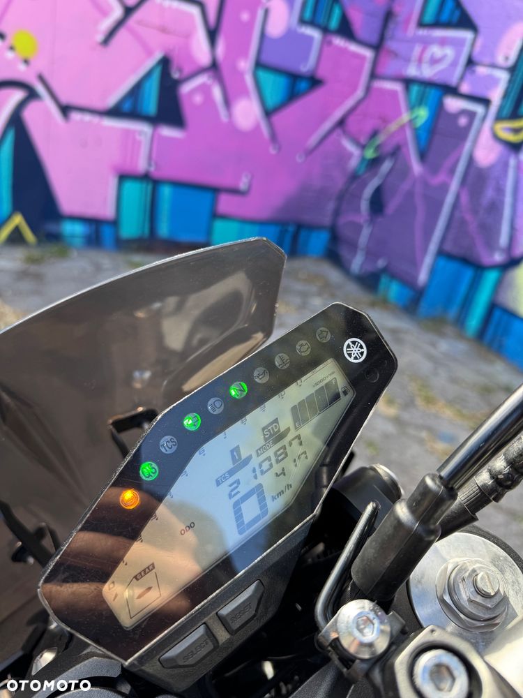 Yamaha MT - 15