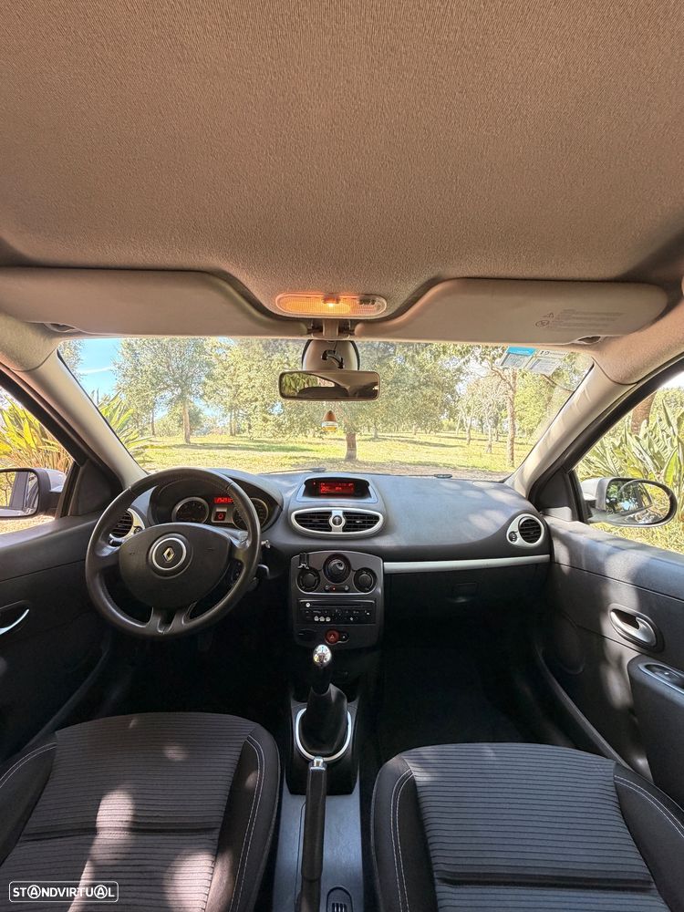 Renault Clio 1.5 dCi Confort 89g - 11