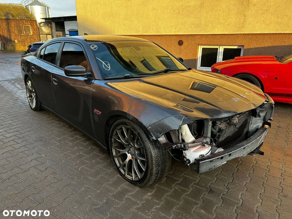 Dodge Charger - 4