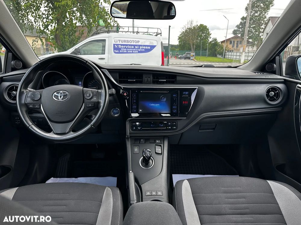 Toyota Auris - 7