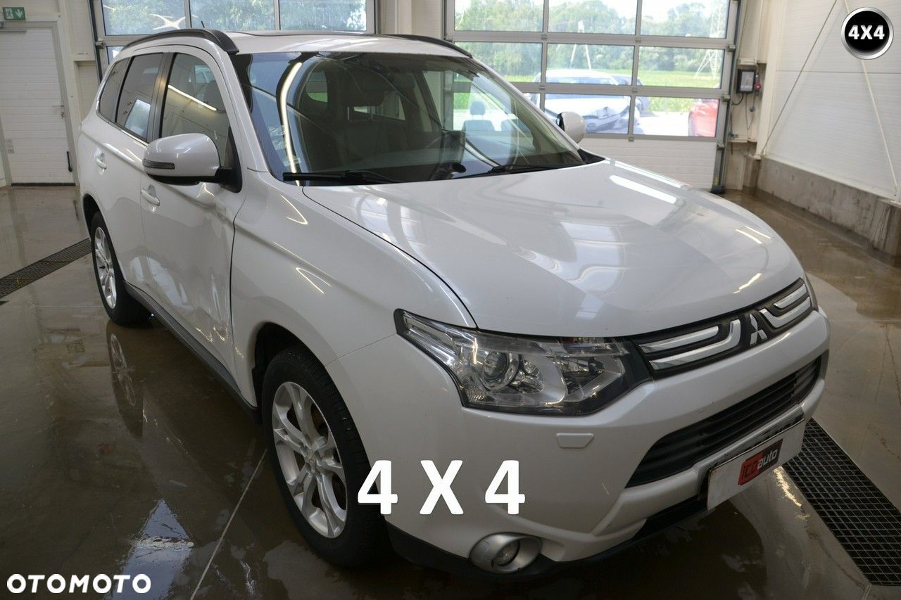 Mitsubishi Outlander - 1