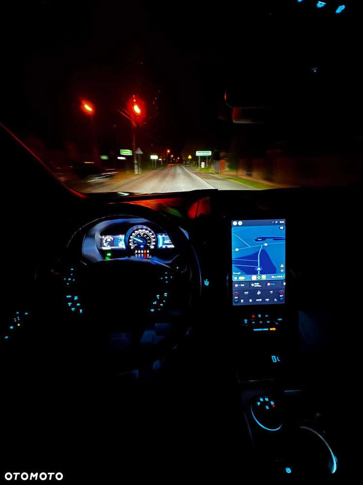 Ford Edge - 12