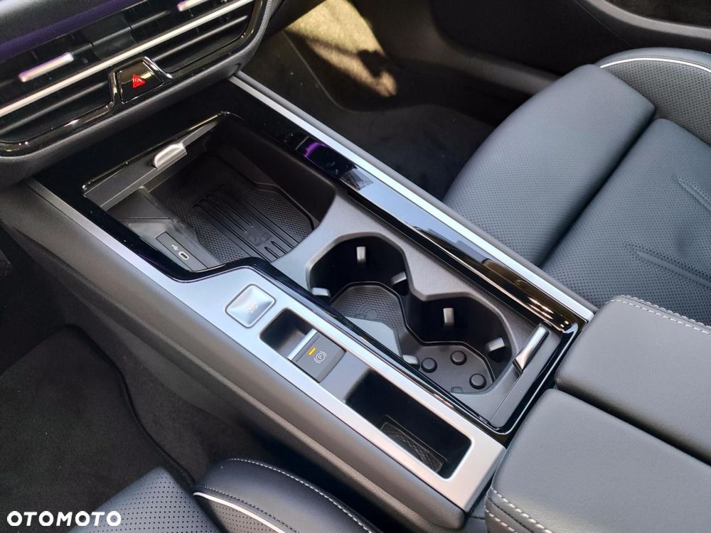 Volkswagen Passat - 16