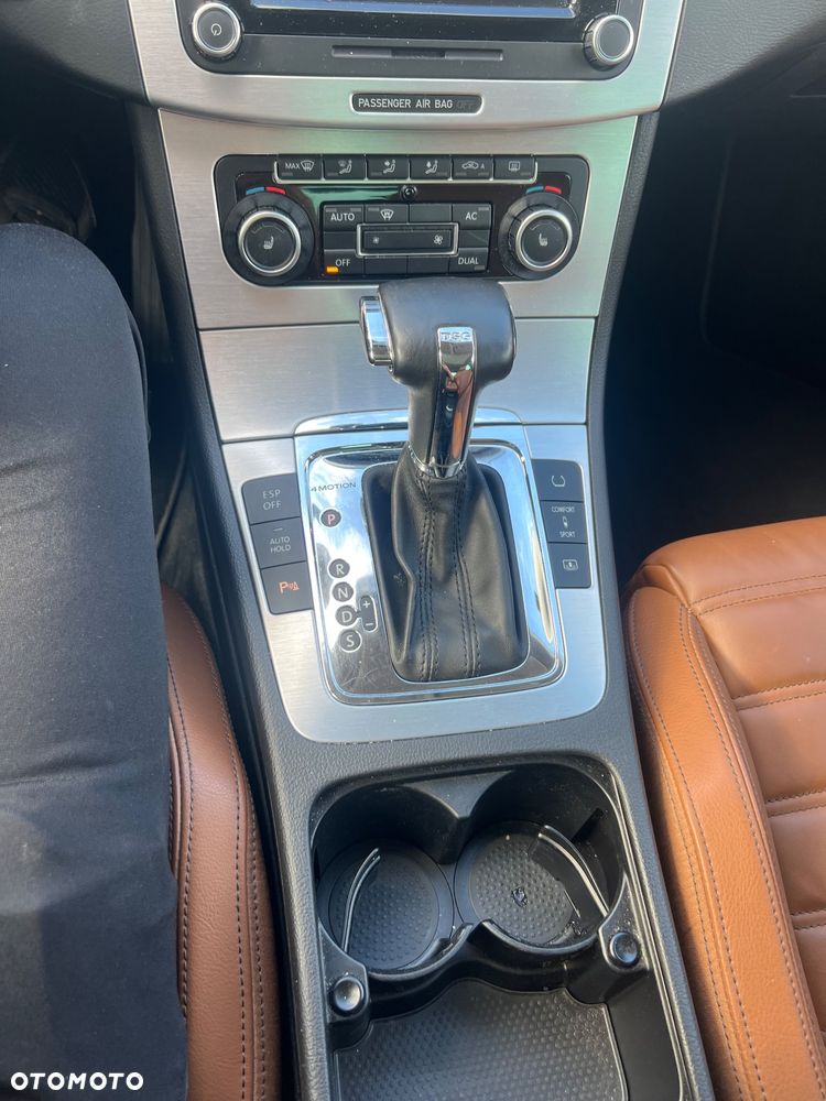 Volkswagen CC 3.6 V6 4Motion DSG - 19