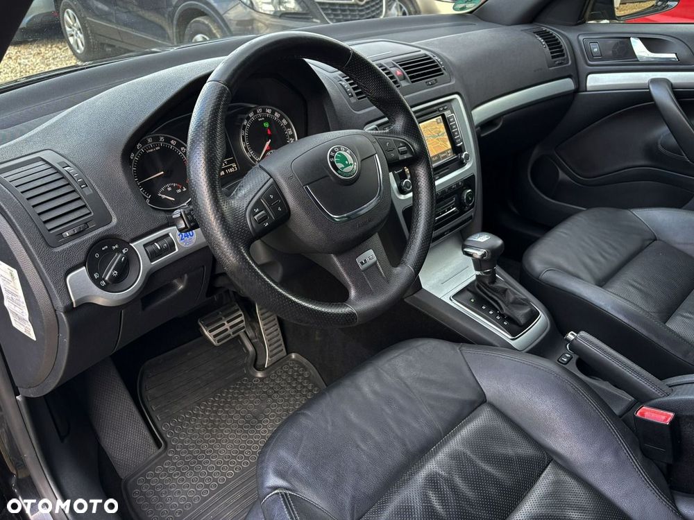 Skoda Octavia 2.0 TDI RS DSG - 17
