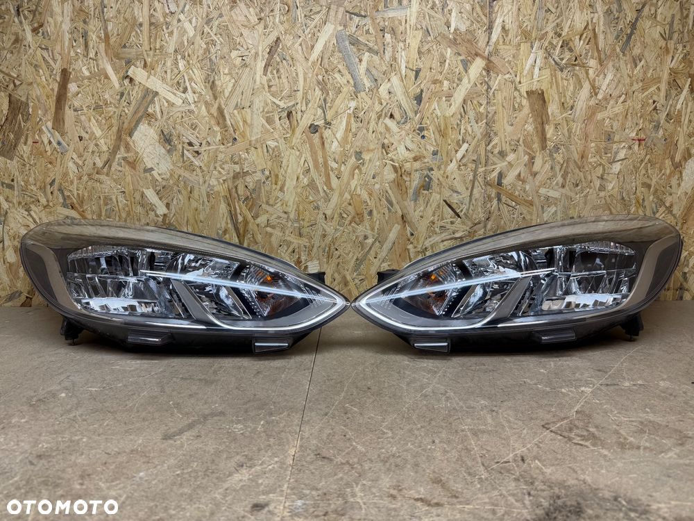 LAMPA LEWA PRAWA KOMPLET FORD FIESTA MK8 LED L1BB-13E015-AD L1BB-13E014-AD