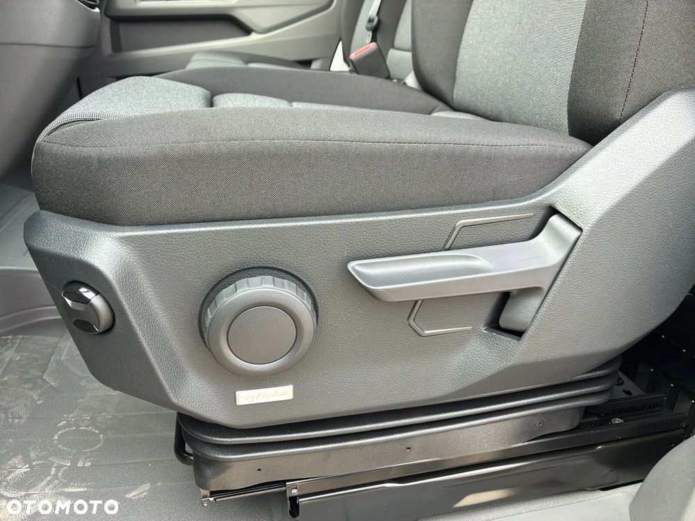 Volkswagen Crafter 35 Furgon L4H3, 2.0 TDI 140 KM, Wysoki dach, r. o. 4490mm - 36