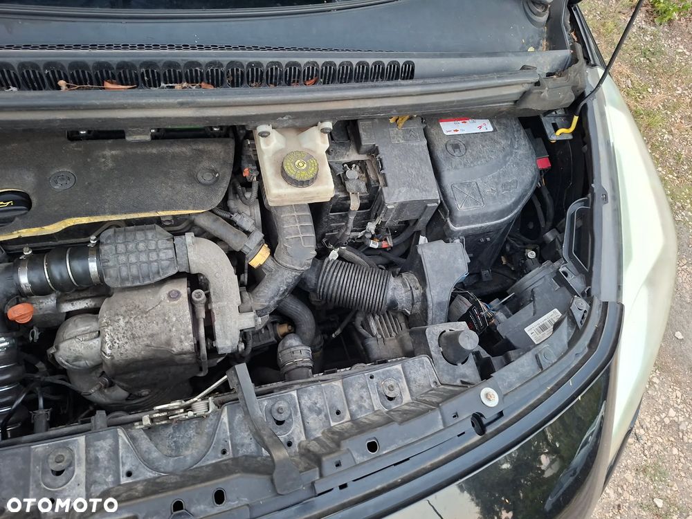 Peugeot 3008 1.6 BlueHDi Style S&S - 13