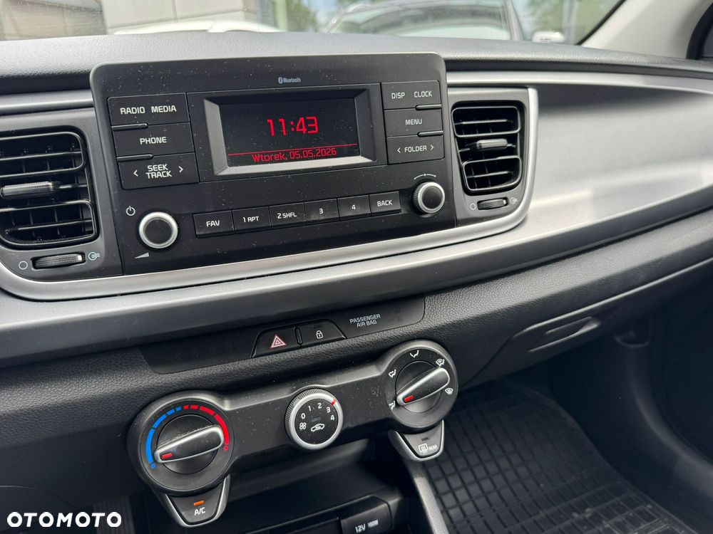 Kia Rio 1.2 M - 12