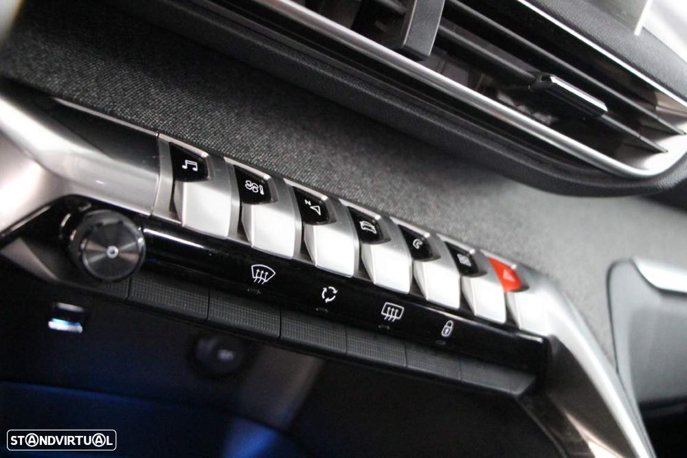 Peugeot 3008 1.6 BlueHDi Allure EAT6 - 18